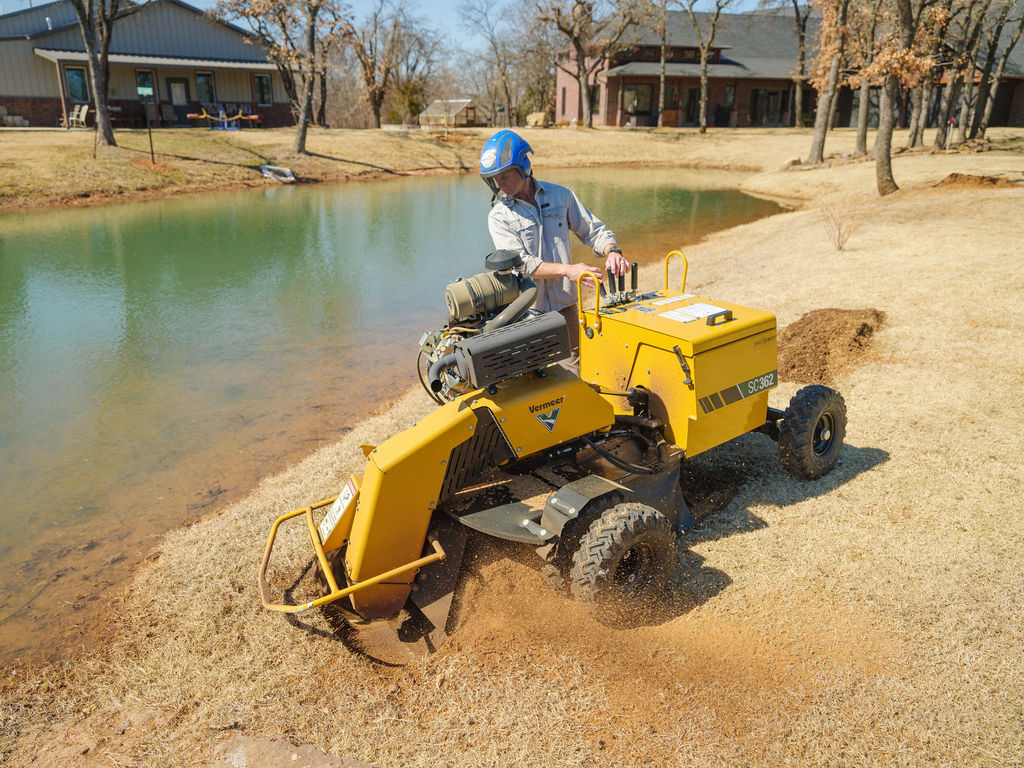 Stump-Grinding-Worker-Outdoors