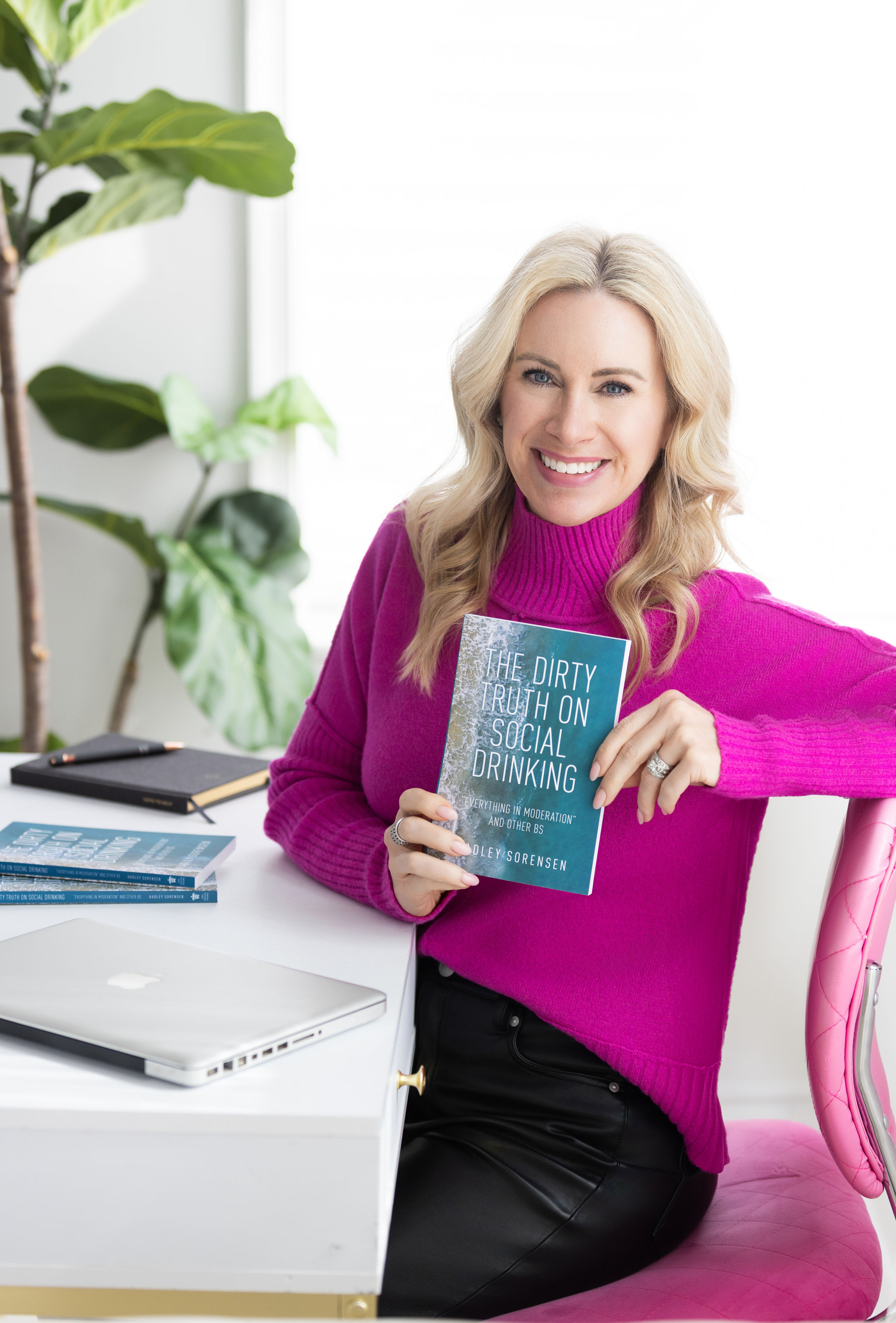 Episode 315: The Dirty Truth About Social Drinking: Why 'Everything in Moderation' Is BS with Hadley Sorensen