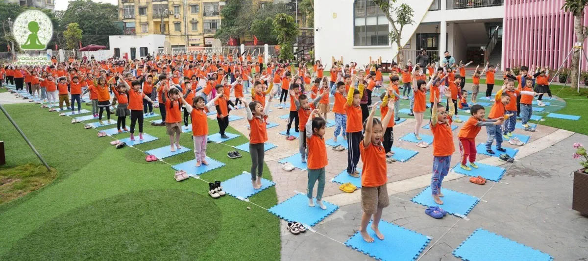 Làm thế nào để trẻ yêu thích tiết học Yoga Kids?