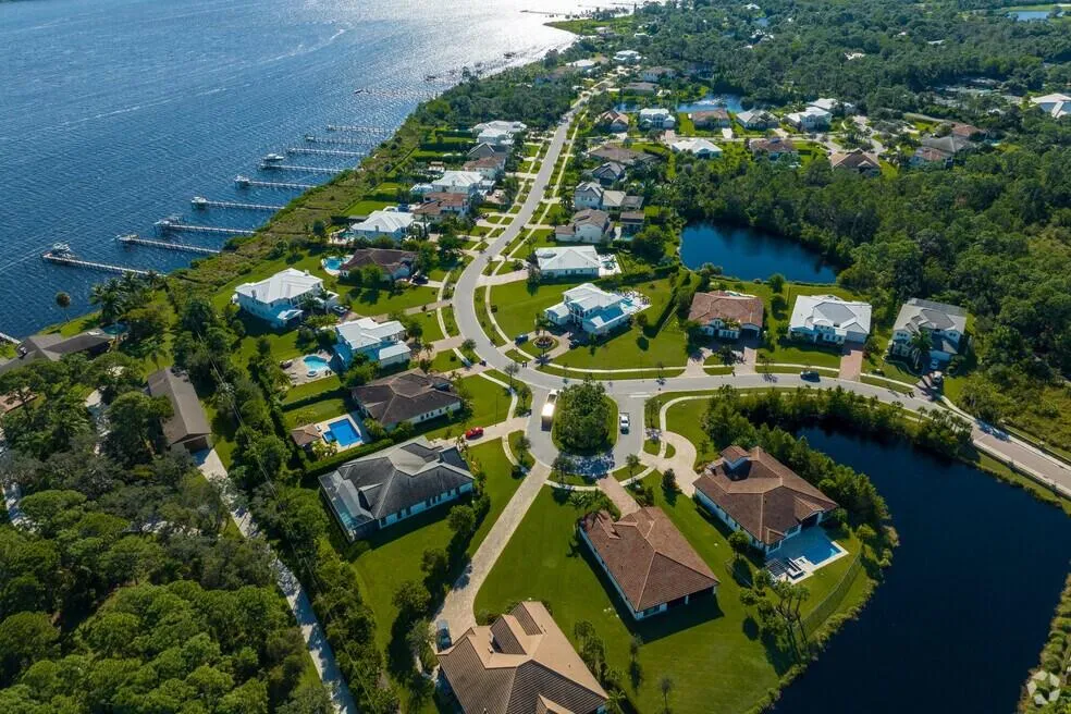 Southbend Lakes, Port Saint Lucie, FL