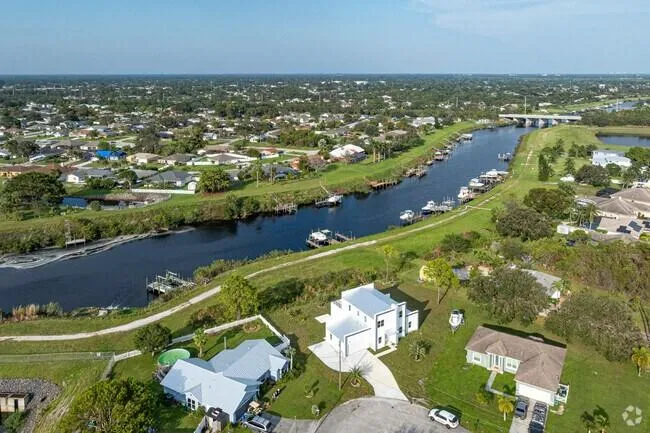 Whispering Pines, Port Saint Lucie, FL