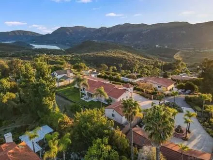 Felicita, Escondido, CA