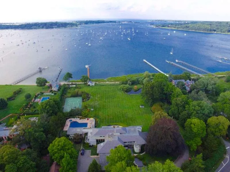 Oyster Bay Cove