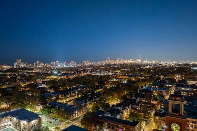 Southport Corridor, Chicago, IL