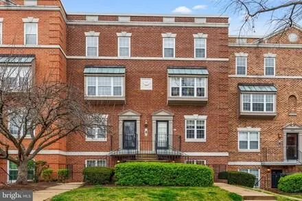 McLean Gardens