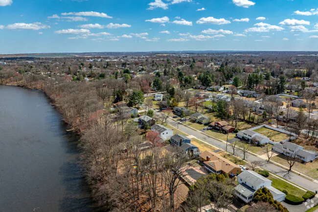 Lawrence Brook, East Brunswick, NJ
