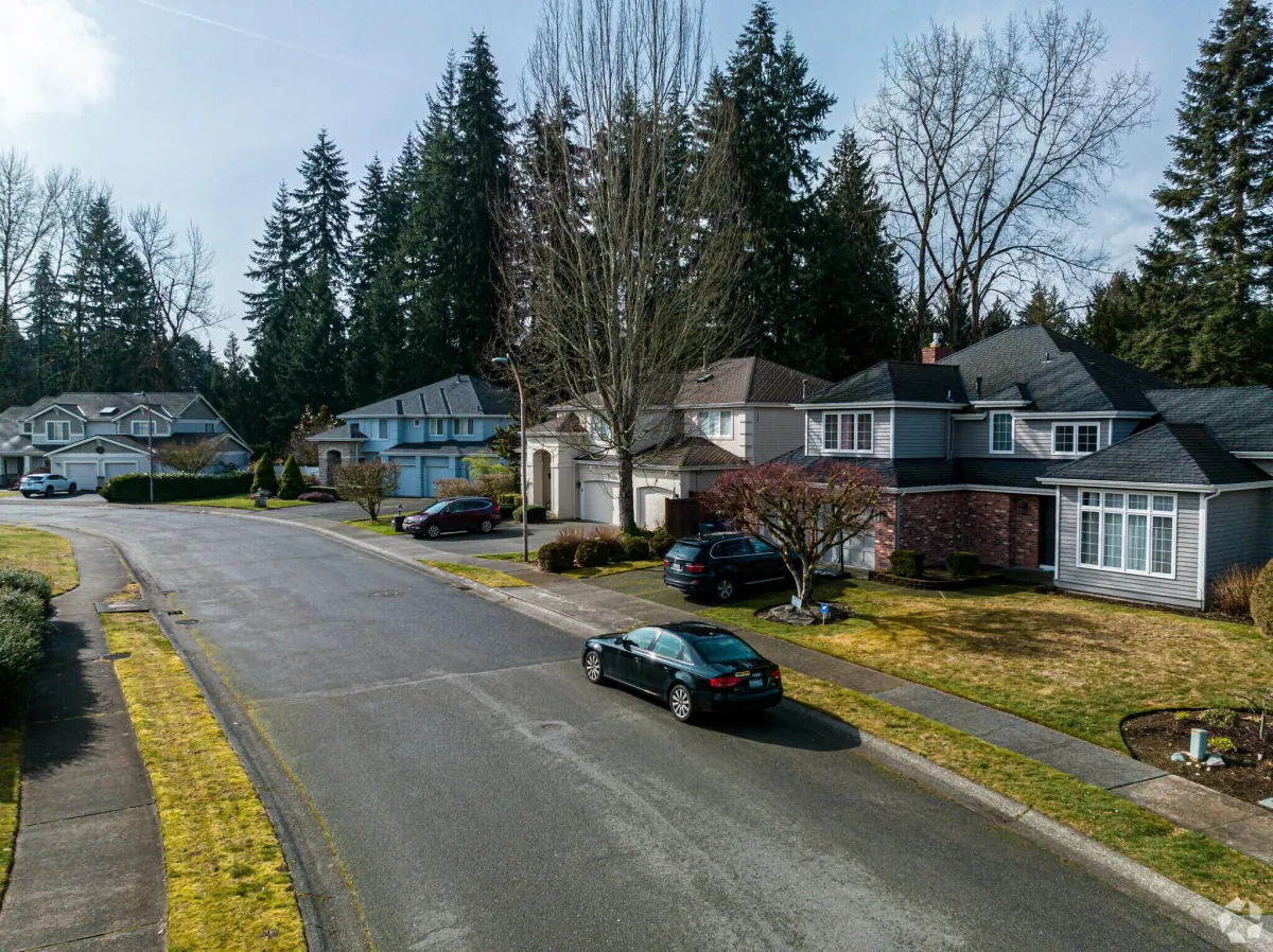 Grass Lawn, Redmond, WA