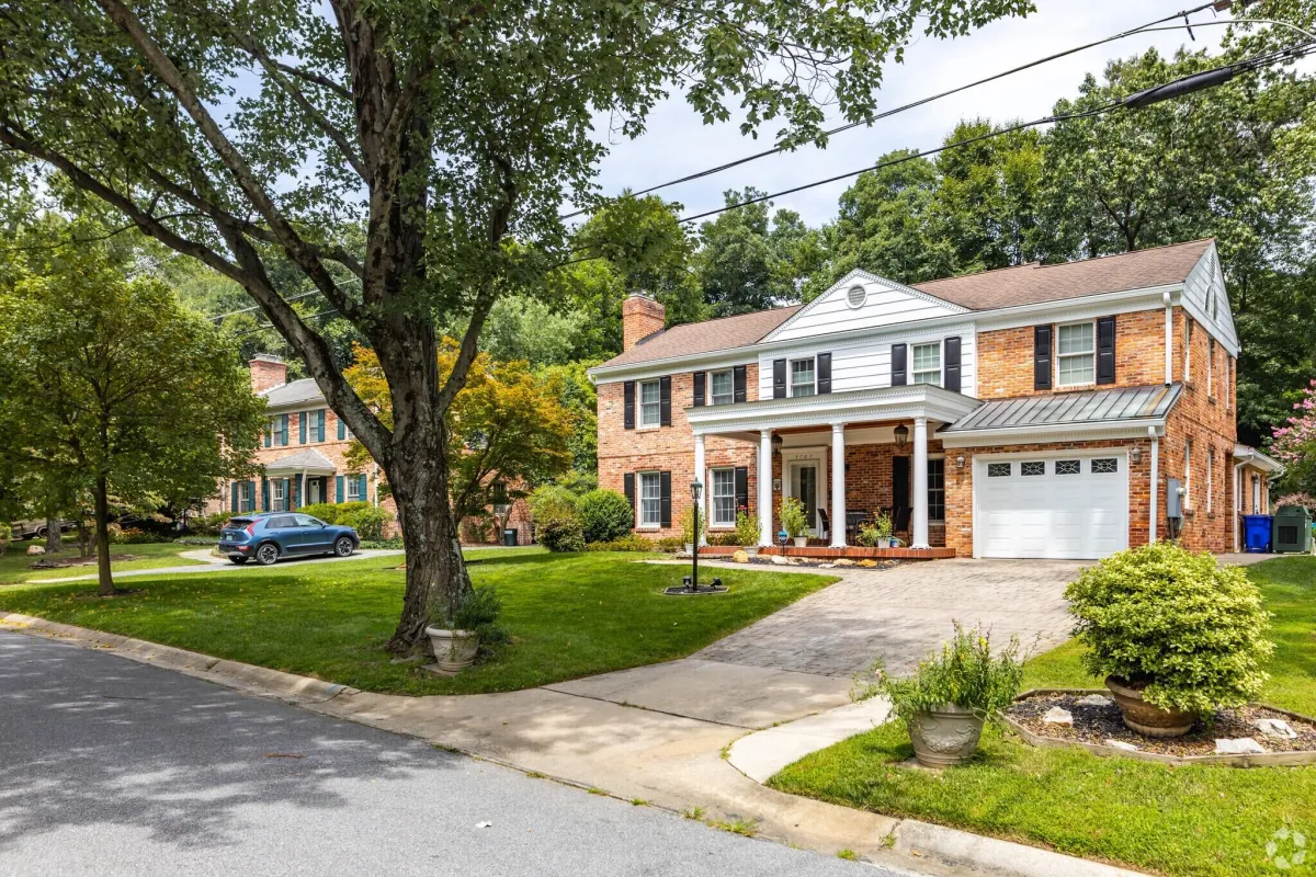 Wildwood Manor, North Bethesda, MD