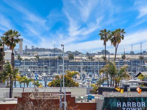 Roseville-Fleetridge, San Diego, CA