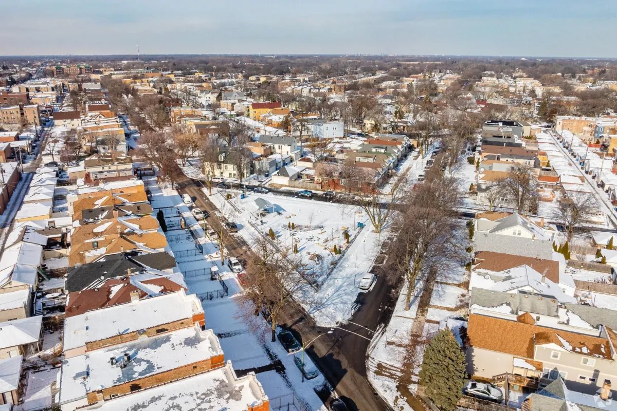 Mayfair, Chicago, IL