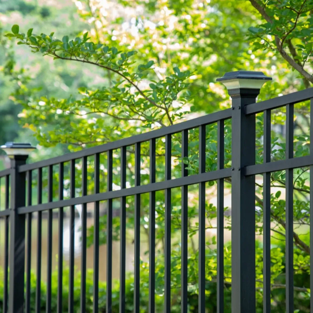 Flat-top aluminum fence by Wyatt Built in Davidson NC