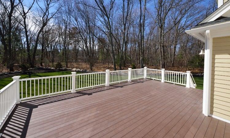 Vinyl picket fence by Wyatt Built in Huntersville NC
