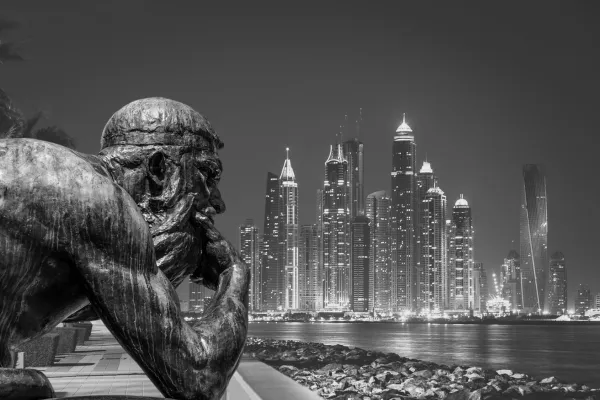 Industry-Specific Executive Challenges: Why Leadership in Dubai Demands a Different Playbook