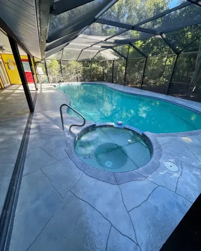 naples pool builders and cage installation