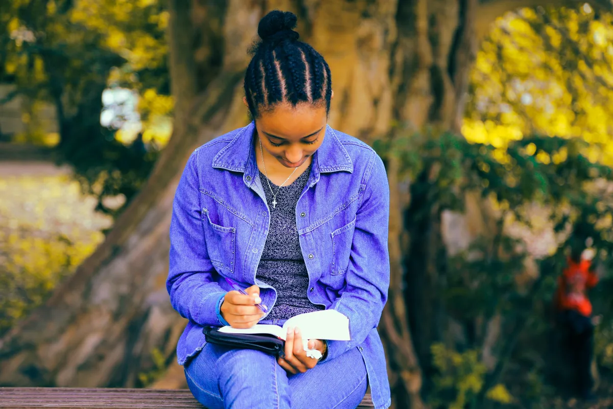 Parents, Here’s How to Motivate Students to Read at Home and Actually Enjoy It!