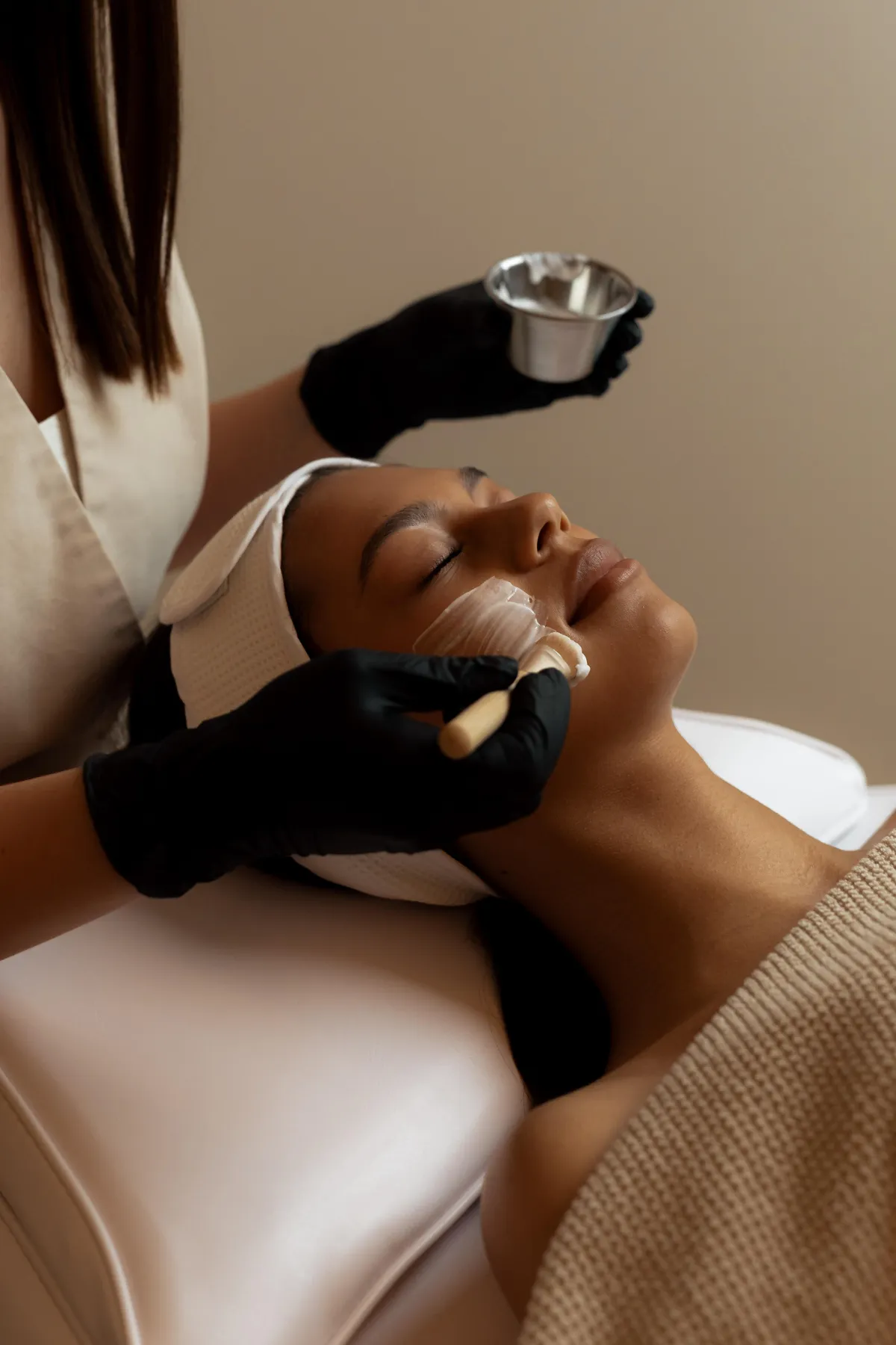 Renu Salon Facial