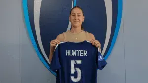 Athletes Authority’s Sarah Hunter Signs With Paris FC
