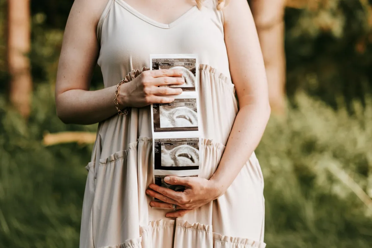 Photo of pregnancy announcement in suffolk