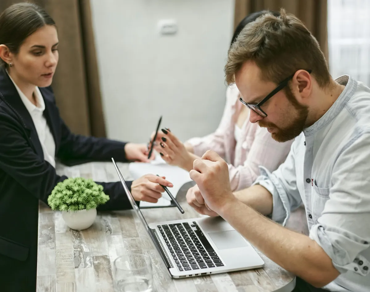 Advanced AI Strategies & Competitive Advantages: AI-Powered Contract Negotiation
