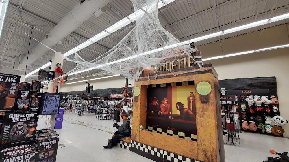 Vibes, Variety & Major Retail Therapy: Why Lake Prairie Towne Crossing Is Grand Prairie’s Go-To Spot 