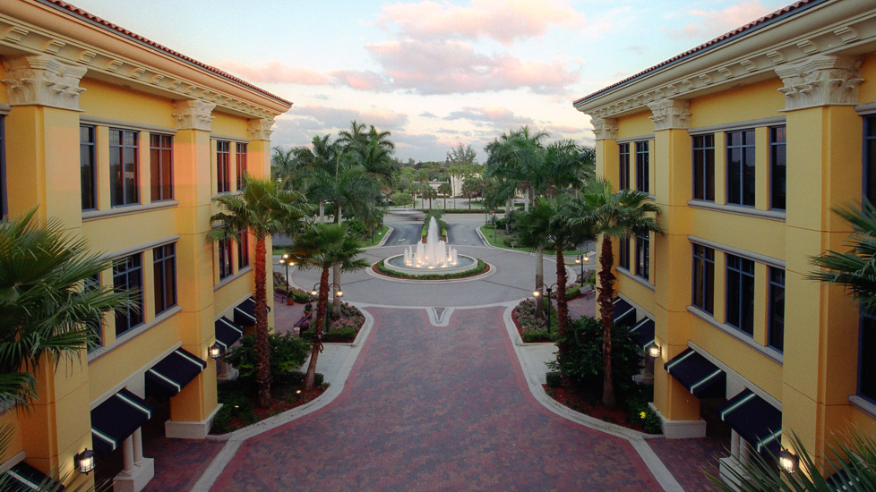 🌴 Shop, Stroll & Savor: Discover The Walk of Coral Springs | 3lite LLC, Coral Springs, FL 