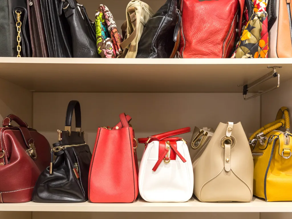Practical and Pretty Purse Picks For Flying And Sightseeing