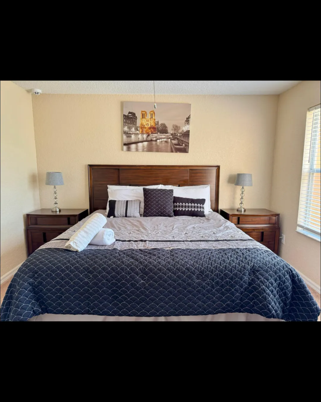 Master Bedroom with Garden Tub