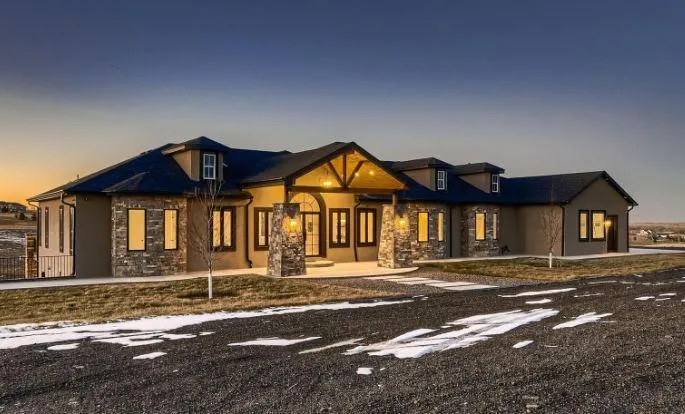 Timing Your Sale: When’s the Best Time of Year to Sell in Denver / Colorado Springs?