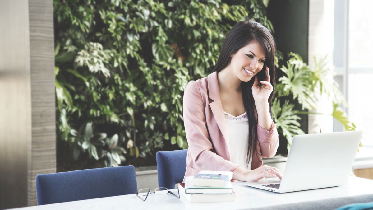 woman-cfo-saving-money-on-labor-costs