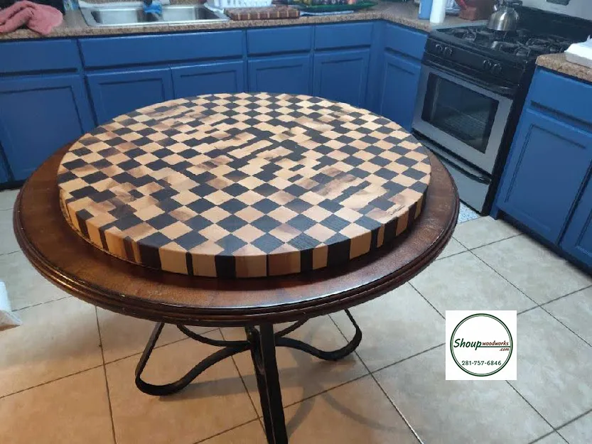 Large Round Cutting Board