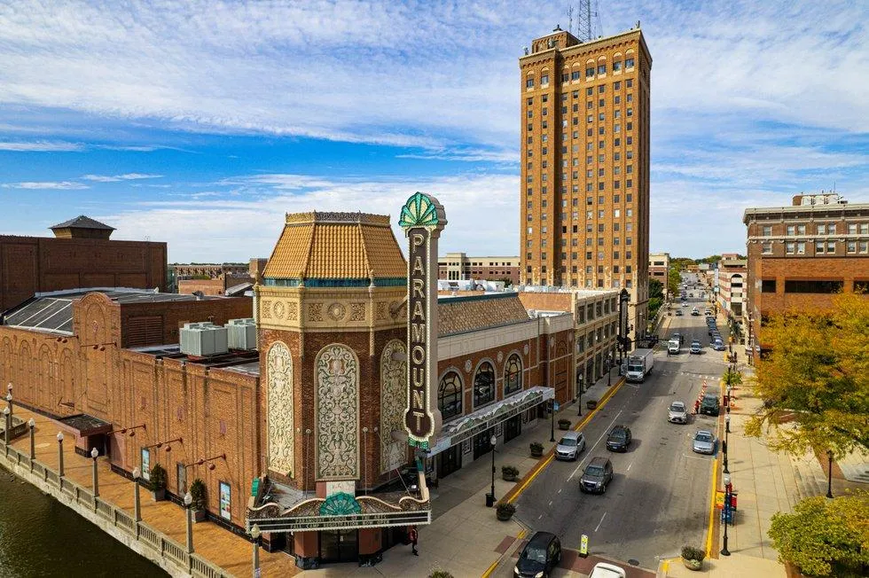 🏛️ Brick, Steel & Soul: Why Downtown Aurora’s Architecture Deserves Your Full Attention 📸