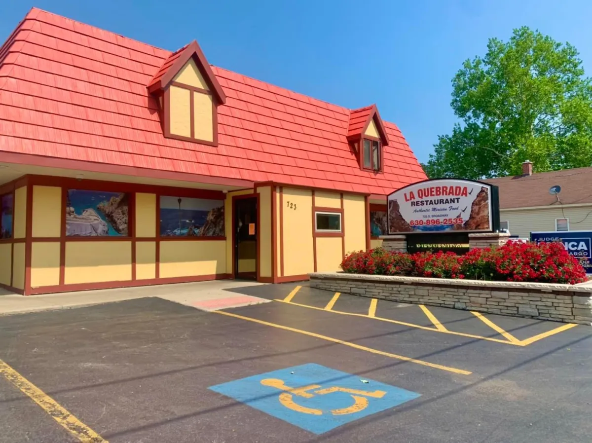🌮 Authentic, Loud, and Delicious: La Quebrada Brings Mexico to Aurora 🌶️