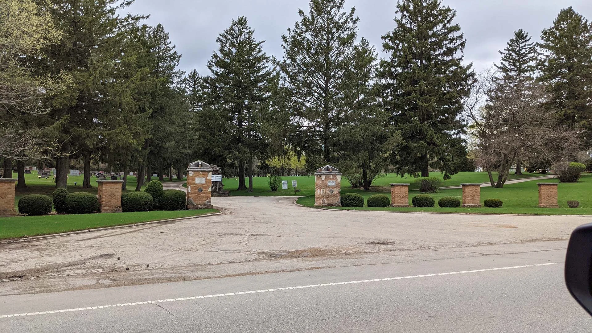 Peace, Legacy & Local History: A Stroll Through Lincoln Memorial Park in Aurora
