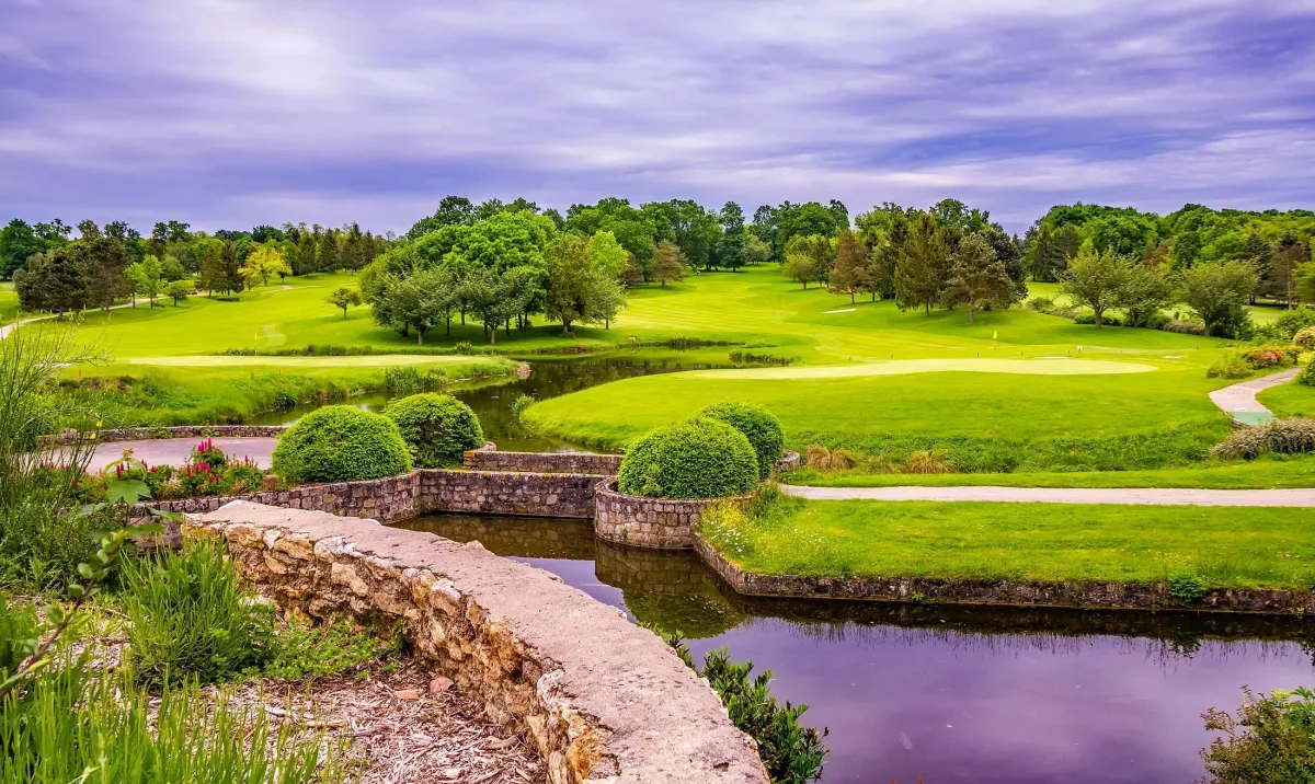 Discover Relaxation and Fun at Founders Park in Aurora