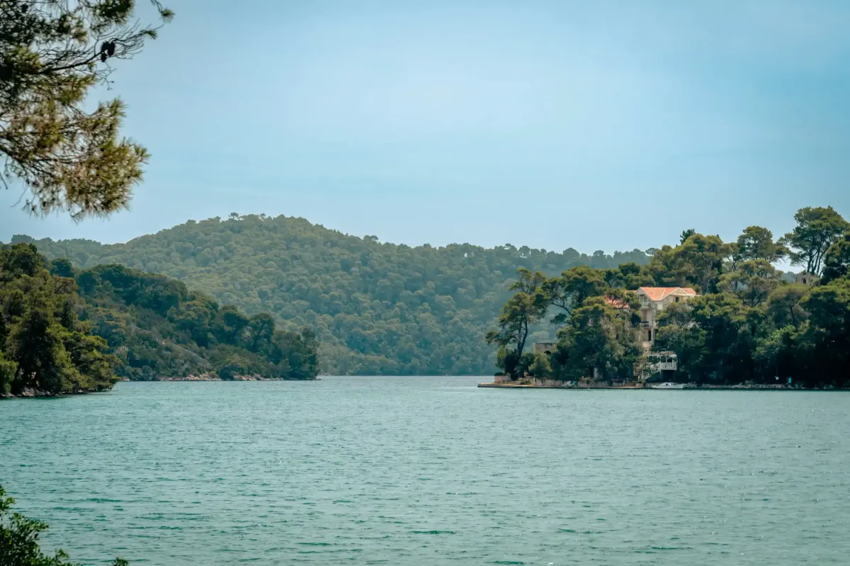 Top California Cities for Airbnb Investors