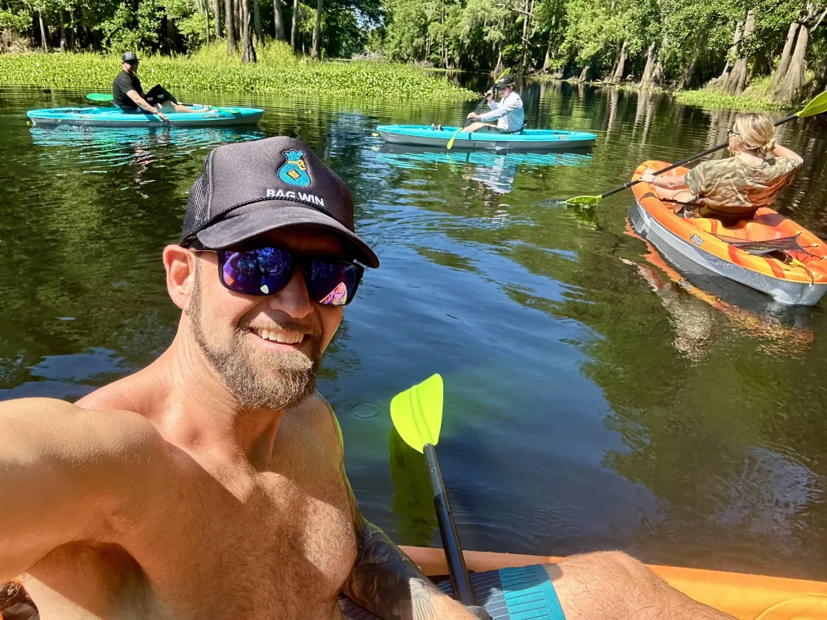 Kayak duo in Lake Toho