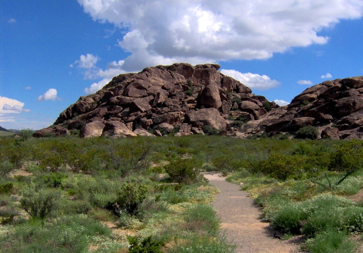 🌵Uncover the Magic of Hueco Tanks: El Paso County’s Ancient Playground of Adventure