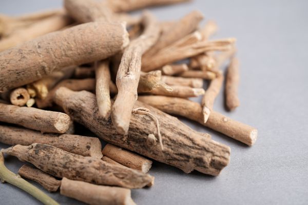 ashwagandha como adaptógeno para el estrés