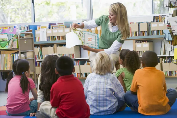 environment impacts children's dental hygiene