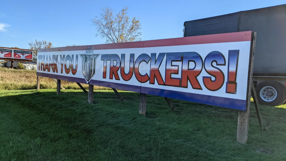 The Power of Signs, Banners, and Signage in Business Advertising