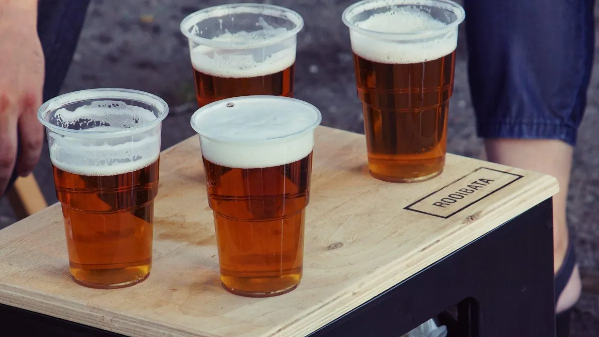 HOW ALCOHOL CAUSES WEIGHT GAIN