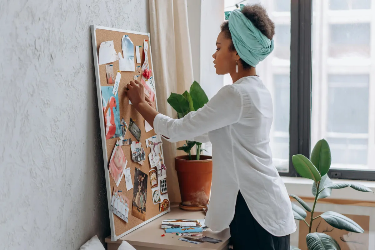 Create a Vision Board: 7 Easy Steps for Busy Moms