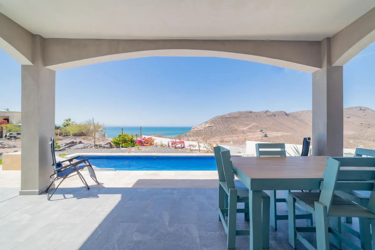 Accessible Luxury in La Paz's Lomas de Palmira | Homes with Ocean Views & Casitas