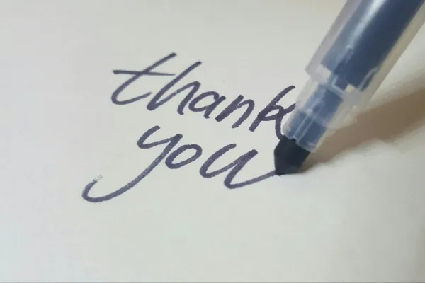 AI v Human Thank You Letters