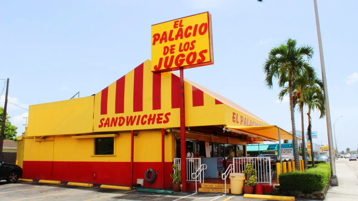 Palacio de los Jugos: A Flavorful Dive into Miami’s Cuban Heart