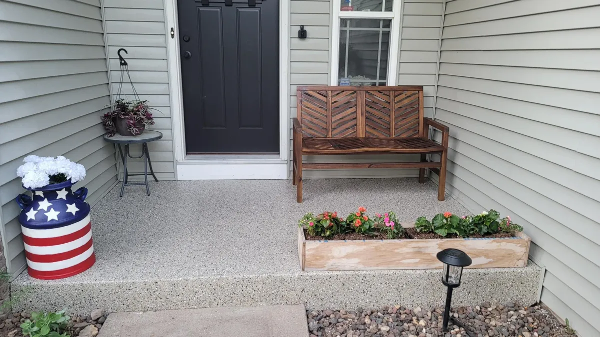 Best Garage Floor Coating Colors and Flake Options for Minnesota Homes