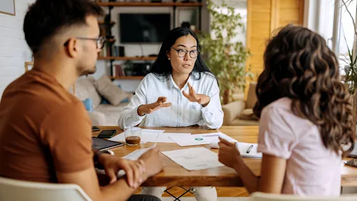 Over the next two years, more than one third of Canadian mortgage holders will face a renewal. That is more than two million households according to data from the Bank of Canada. Many of these borrowers are locked in historically low rates between 2020 and 2022. Now they are preparing for payments that may rise by hundreds of dollars a month.