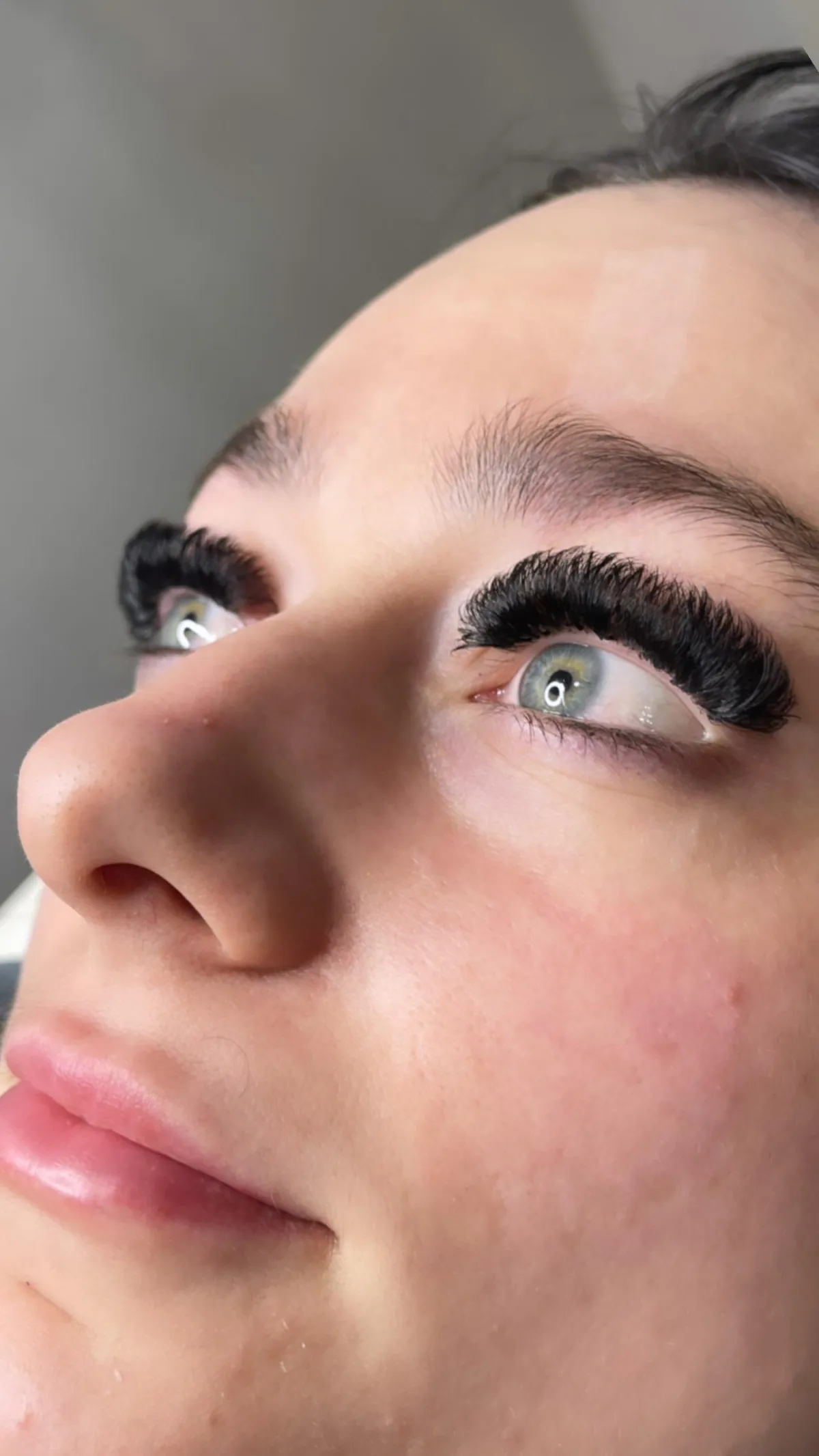 Meag volume lashes extension