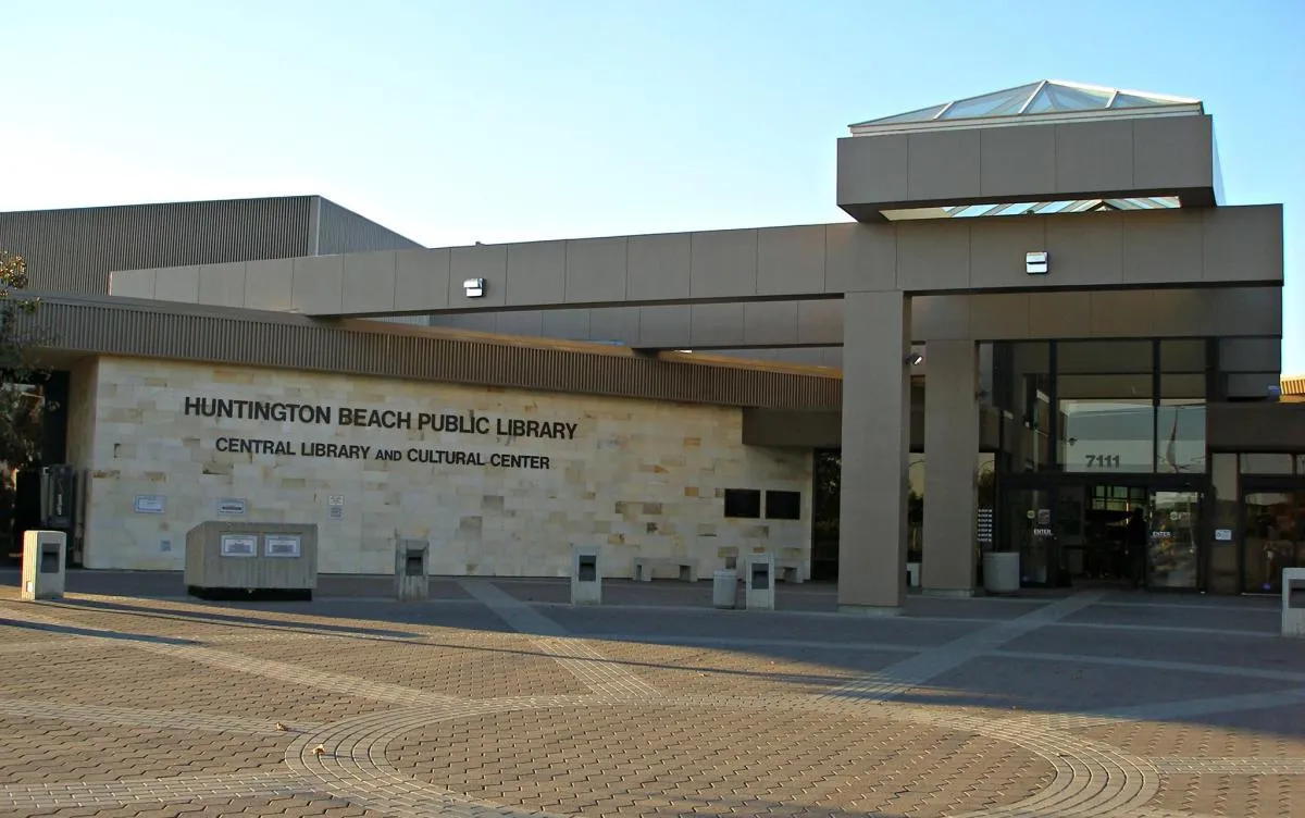 Sun, Stories, and Summer Vibes at Huntington Beach Central Library Amphitheater