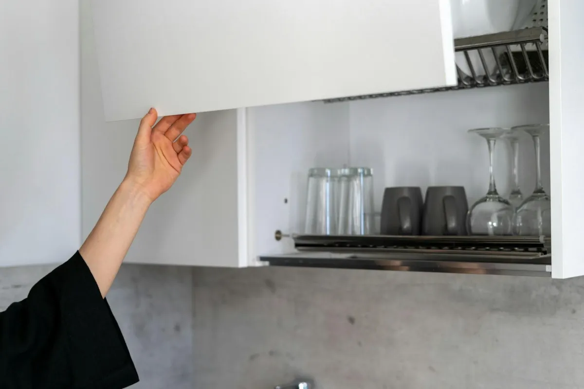 Making the Most of Corner Storage in Kitchen Cabinets